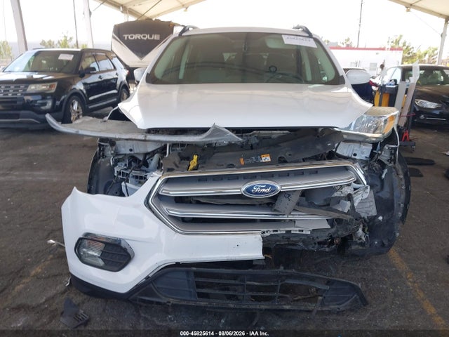 Продаж на аукціоні авто 2018 Ford Escape Se, vin: 1FMCU0GD6JUA05249, номер лоту: 45825614