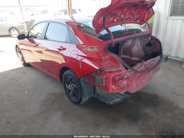 KMHLL4AG3MU198106 Hyundai ELANTRA SE