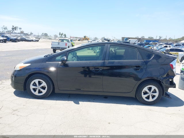 2014 Toyota Prius Three მანქანა იყიდება აუქციონზე, vin: JTDKN3DU0E1749956, აუქციონის ნომერი: 45825667
