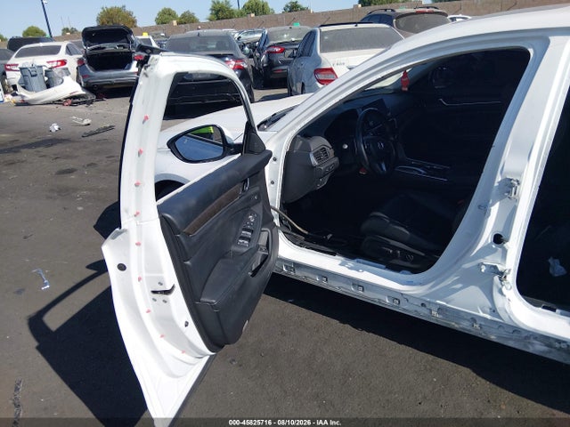 1HGCV3F94MA020002 Honda Accord Hybrid Touring
