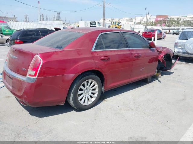 Продажа на аукционе авто 2014 Chrysler 300, vin: 2C3CCAAG2EH186301, номер лота: 45825733