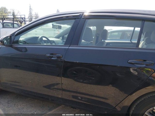 45825802 :رقم المزاد ، 3VW117AU5HM070997 vin ، 2017 Volkswagen Golf Tsi S 4-door/tsi Wolfsburg Edition 4-door مزاد بيع