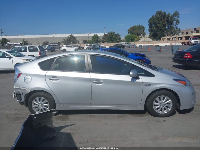 Toyota PRIUS PLUG-IN 2015 JTDKN3DPXF3073936 Image 13