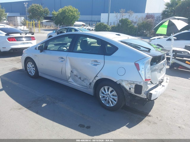 Toyota PRIUS PLUG-IN 2015 JTDKN3DPXF3073936 Image 3