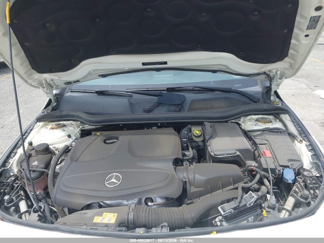 WDDSJ4GB0JN573916 Mercedes-Benz CLA 250 4MATIC
