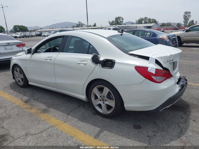 WDDSJ4GB0JN573916 Mercedes-Benz CLA 250 4MATIC