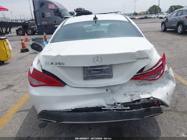 WDDSJ4GB0JN573916 Mercedes-Benz CLA 250 4MATIC