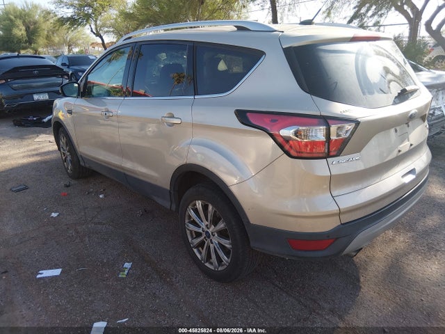 Ford Escape Titanium 2017 1FMCU9J99HUE18057 Image 3