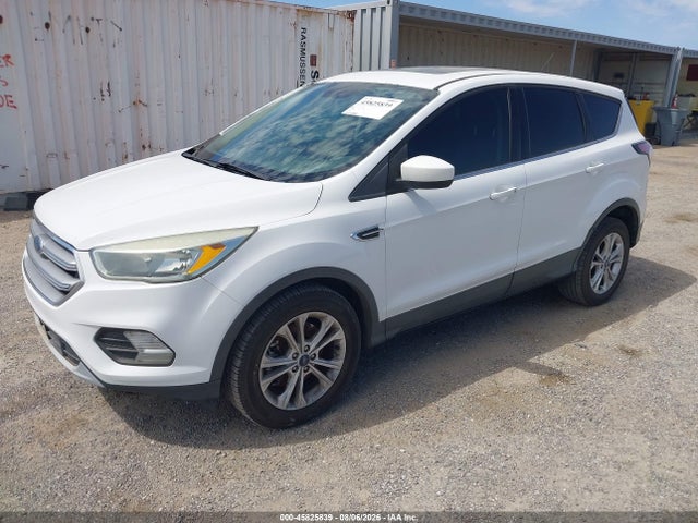 Ford ESCAPE SE 2017 1FMCU0G91HUB04504 Image 2