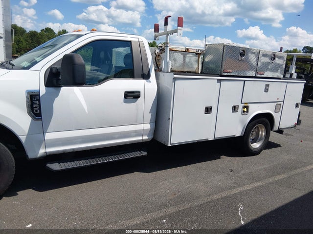 2017 Ford F-350 Chassis Xl მანქანა იყიდება აუქციონზე, vin: 1FDRF3G64HEE28634, აუქციონის ნომერი: 45825844