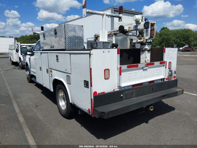 2017 Ford F-350 Chassis Xl მანქანა იყიდება აუქციონზე, vin: 1FDRF3G64HEE28634, აუქციონის ნომერი: 45825844