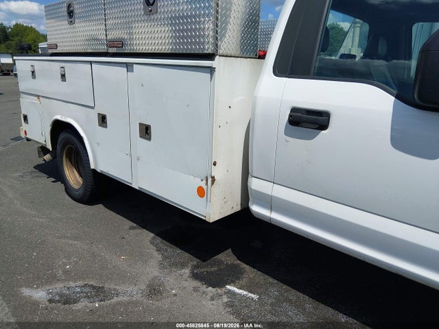 2019 Ford F-350 Chassis Xl მანქანა იყიდება აუქციონზე, vin: 1FDRF3G6XKEF58876, აუქციონის ნომერი: 45825845