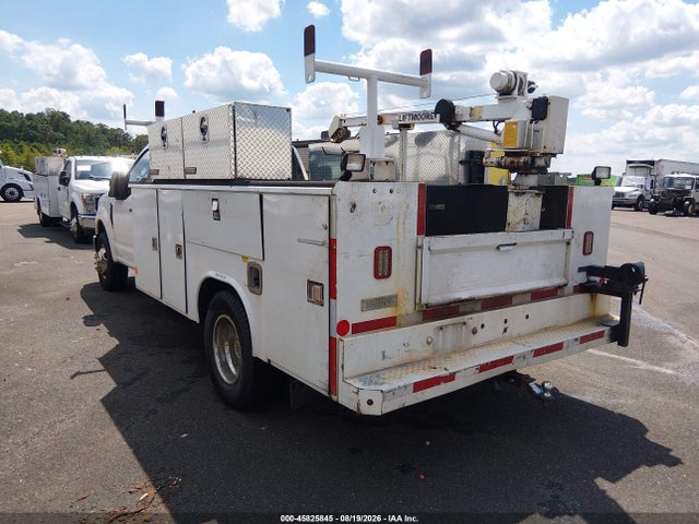 2019 Ford F-350 Chassis Xl მანქანა იყიდება აუქციონზე, vin: 1FDRF3G6XKEF58876, აუქციონის ნომერი: 45825845