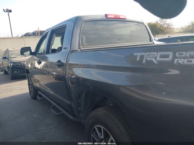 5TFEY5F11HX218379 Toyota Tundra Sr5 5.7l V8