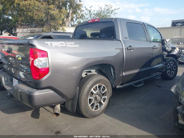 5TFEY5F11HX218379 Toyota Tundra Sr5 5.7l V8