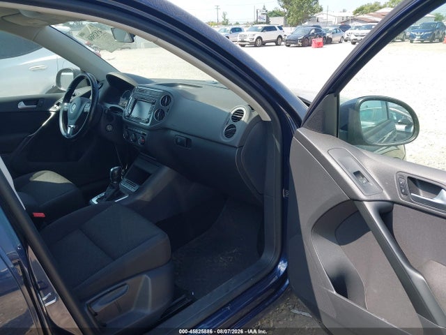 2015 Volkswagen Tiguan S მანქანა იყიდება აუქციონზე, vin: WVGAV7AXXFW576027, აუქციონის ნომერი: 45825886