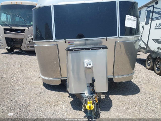 Airstream Flying Cloud 2019 1STC9AD1XKJ548355 Image 10
