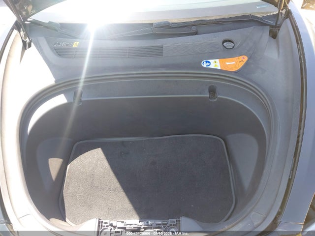 Tesla Model 3 Long Range/mid Range 2018 5YJ3E1EA6JF012565 Image 10