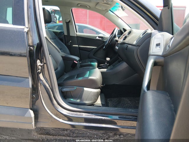 Продажа на аукционе авто 2010 Volkswagen Tiguan Wolfsburg Edition, vin: WVGBV7AX1AW514058, номер лота: 45825934