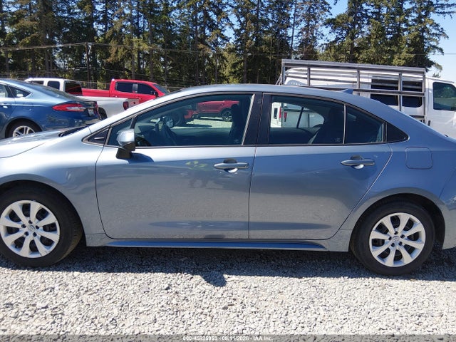 5YFB4MDE9PP009211 Toyota COROLLA LE