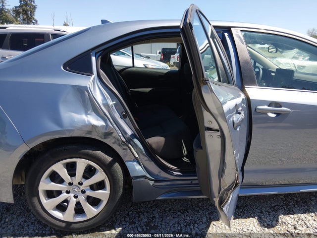 5YFB4MDE9PP009211 Toyota COROLLA LE