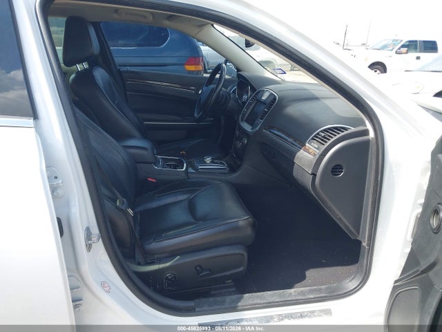 45825993 :رقم المزاد ، 2C3CCAEG2KH631237 vin ، 2019 Chrysler 300 Limited مزاد بيع