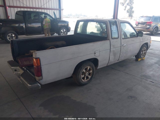 1996 Nissan Truck King Cab Se/king Cab Xe მანქანა იყიდება აუქციონზე, vin: 1N6SD16S7TC381633, აუქციონის ნომერი: 45826018