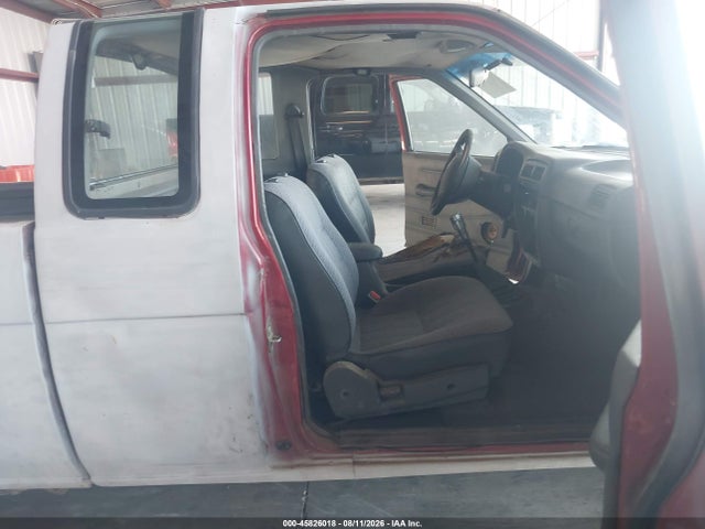 1996 Nissan Truck King Cab Se/king Cab Xe მანქანა იყიდება აუქციონზე, vin: 1N6SD16S7TC381633, აუქციონის ნომერი: 45826018