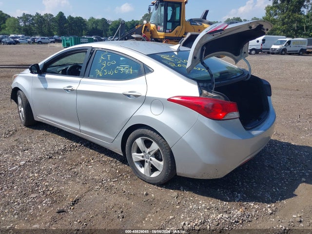 Продажа на аукционе авто 2013 Hyundai Elantra Gls, vin: KMHDH4AE9DU859772, номер лота: 45826045