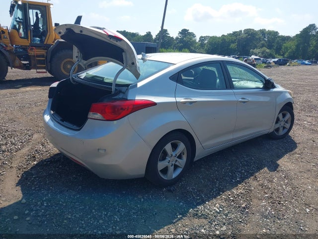 Продажа на аукционе авто 2013 Hyundai Elantra Gls, vin: KMHDH4AE9DU859772, номер лота: 45826045