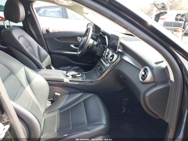 55SWF4JB0GU119919 Mercedes-Benz C 300
