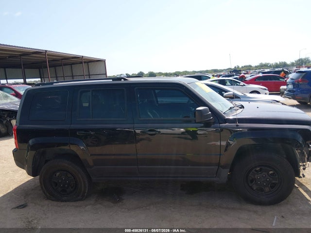 45826131 :رقم المزاد ، 1C4NJPBA1GD744744 vin ، 2016 Jeep Patriot Sport مزاد بيع
