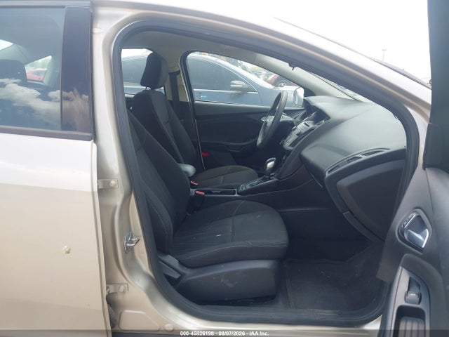 Ford FOCUS SE 2017 1FADP3F2XHL309417 Image 5