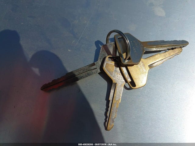 45826208 :رقم المزاد ، JT4RN67D6H5072422 vin ، 1987 Toyota Pickup Xtracab Rn67 Dlx مزاد بيع