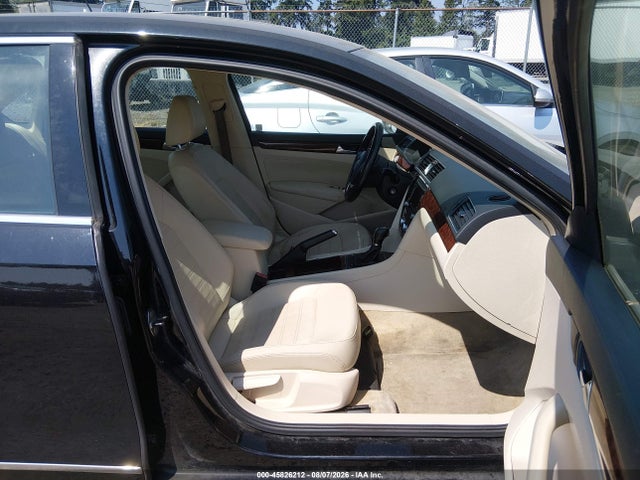 45826212 :رقم المزاد ، 1VWCP7A35CC033568 vin ، 2012 Volkswagen Passat 2.5l Sel مزاد بيع
