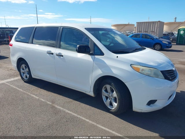 Продажа на аукционе авто 2012 Toyota Sienna Le 8 Passenger, vin: 5TDKA3DC7CS015978, номер лота: 45826224