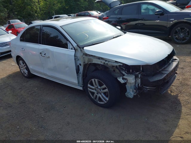 2015 Volkswagen Jetta 1.8t Se მანქანა იყიდება აუქციონზე, vin: 3VWD17AJ6FM350105, აუქციონის ნომერი: 45826225