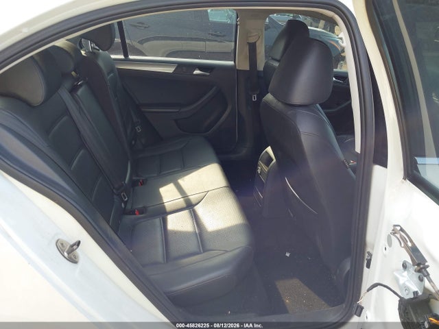 Продажа на аукционе авто 2015 Volkswagen Jetta 1.8t Se, vin: 3VWD17AJ6FM350105, номер лота: 45826225