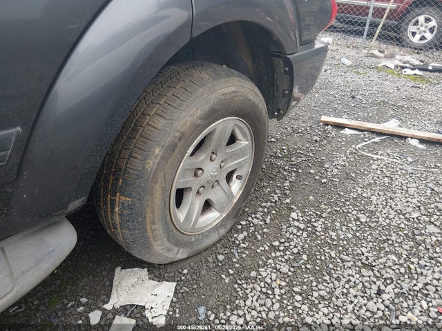 2004 Dodge Durango Slt მანქანა იყიდება აუქციონზე, vin: 1D4HD48D24F229811, აუქციონის ნომერი: 45826251