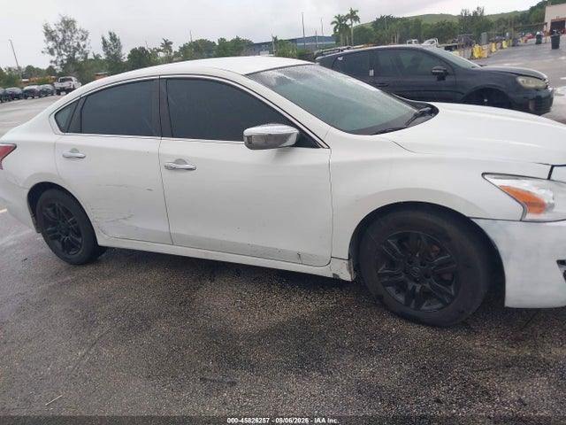 2015 Nissan Altima 2.5 S მანქანა იყიდება აუქციონზე, vin: 1N4AL3AP8FN388959, აუქციონის ნომერი: 45826257