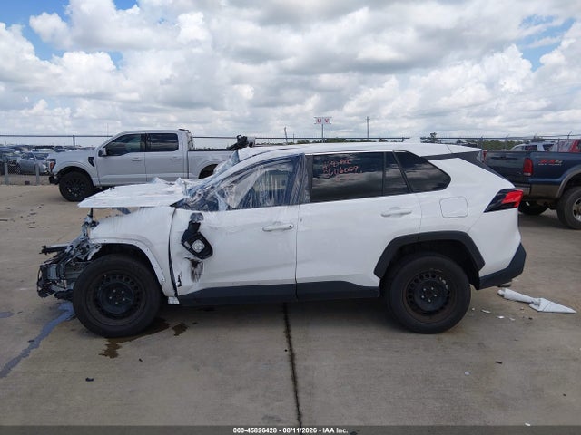 Toyota RAV4 LE 2024 2T3K1RFV2RC264277 Image 13
