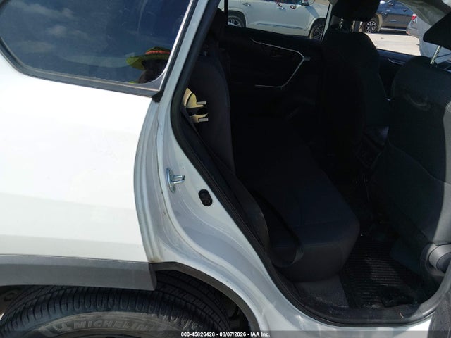 Toyota RAV4 LE 2024 2T3K1RFV2RC264277 Image 8