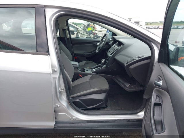 Ford FOCUS SE 2014 1FADP3F25EL194771 Image 5
