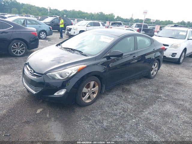 2013 Hyundai Elantra Gls მანქანა იყიდება აუქციონზე, vin: 5NPDH4AE3DH414930, აუქციონის ნომერი: 45826508