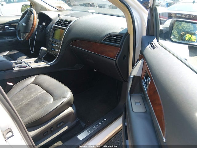45826544 :رقم المزاد ، 2LMDJ8JK5FBL23657 vin ، 2015 Lincoln Mkx مزاد بيع
