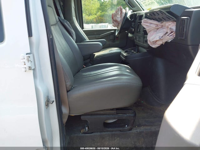 1GCWGAFP4N1226530 Chevrolet Express Cargo Rwd 2500 Regular Wheelbase Wt