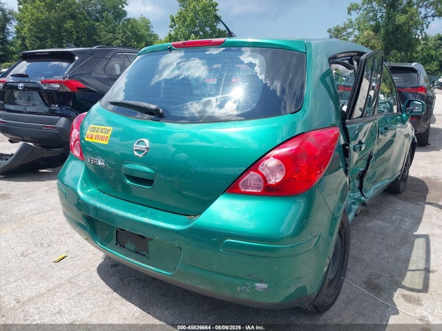 45826664 :رقم المزاد ، 3N1BC1CP8BL428826 vin ، 2011 Nissan Versa 1.8s مزاد بيع