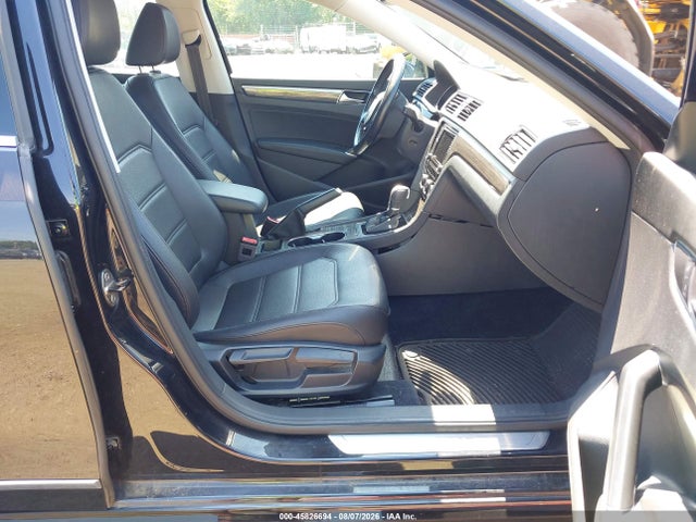 45826694 :رقم المزاد ، 1VWGT7A37HC079990 vin ، 2017 Volkswagen Passat 1.8t Se مزاد بيع
