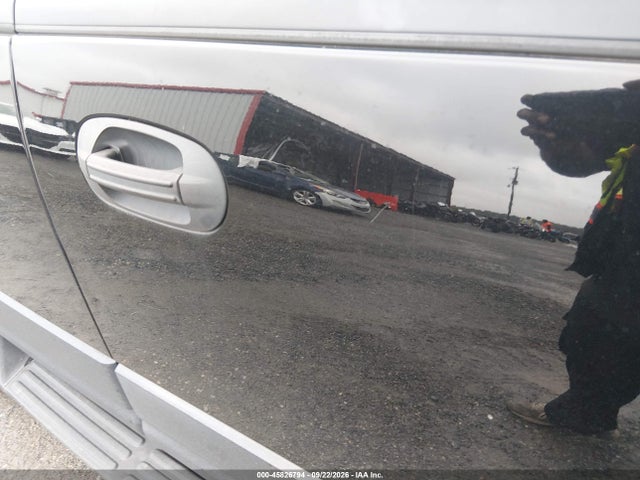 Продажа на аукционе авто 2017 Ford Expedition Xl, vin: 1FMJU1GT1HEA71183, номер лота: 45826794