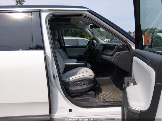 Продажа на аукционе авто 2023 Rivian R1s Launch Edition, vin: 7PDSGABL1PN006297, номер лота: 45826806